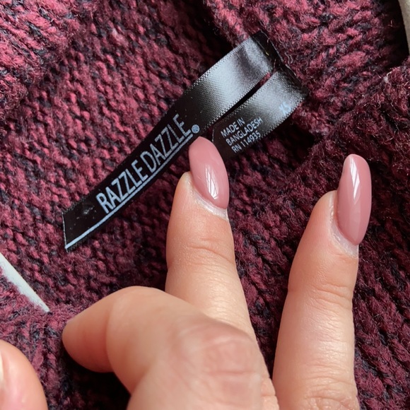 Turtle Neck Ribbed Maroon Sweater - Picture 3 of 6